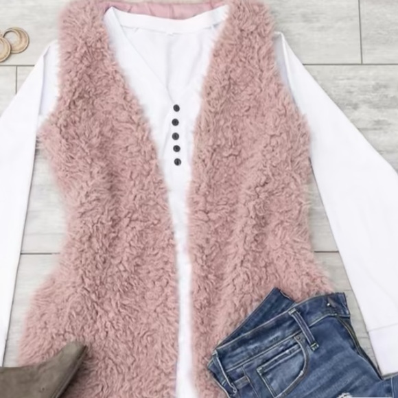 Pink Sherpa Vest NWOT - Picture 4 of 5